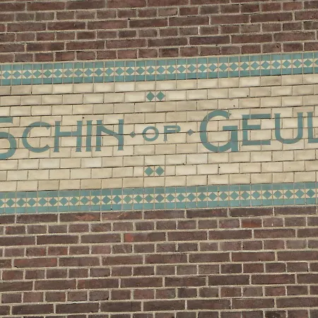 Classy In With Terrace Schin op Geul