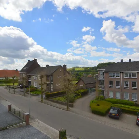 Classy In With Terrace Schin op Geul