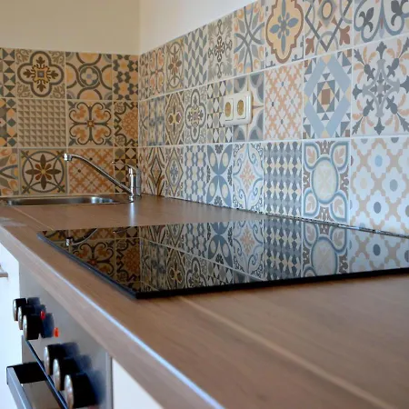 Classy In With Terrace Schin op Geul